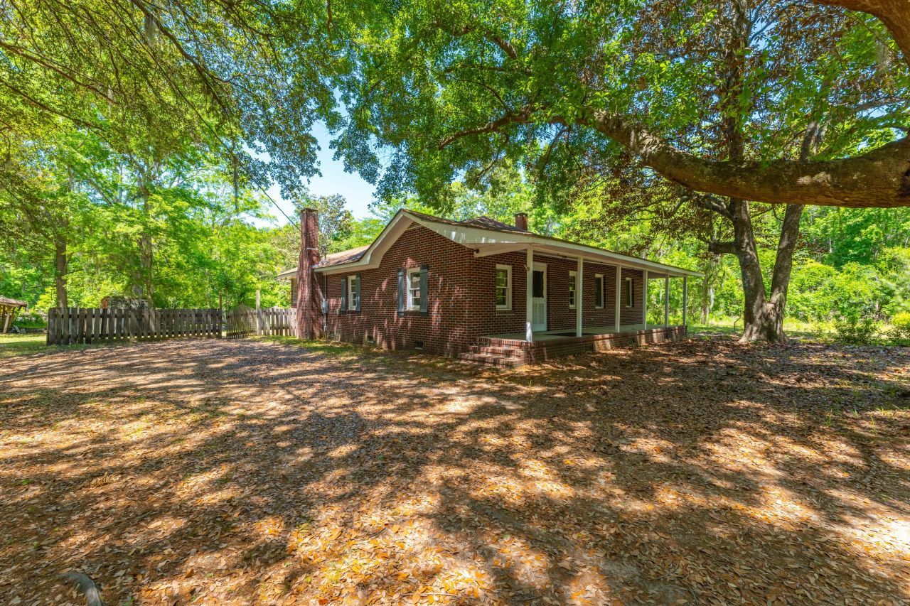 2234 River Road Photo 30