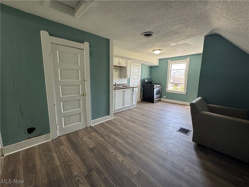 1346 E 82nd Street, Cleveland, OH 44103 Photo 15