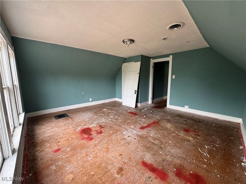 1346 E 82nd Street, Cleveland, OH 44103 Photo 32