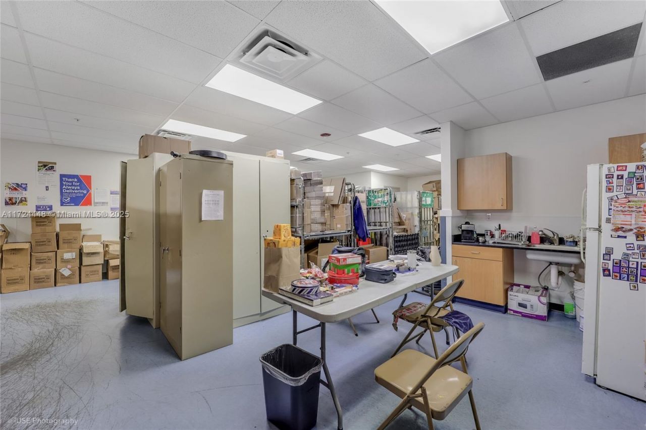 150 SE 2nd Ave, Unit 103, Miami, FL 33131 Photo