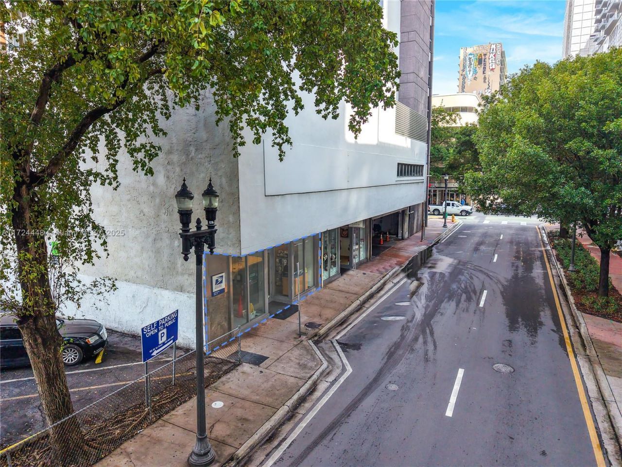 150 SE 2nd Ave, Unit 103, Miami, FL 33131 Photo