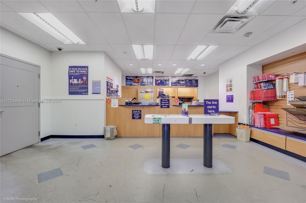 150 SE 2nd Ave, Unit 103, Miami, FL 33131 Photo