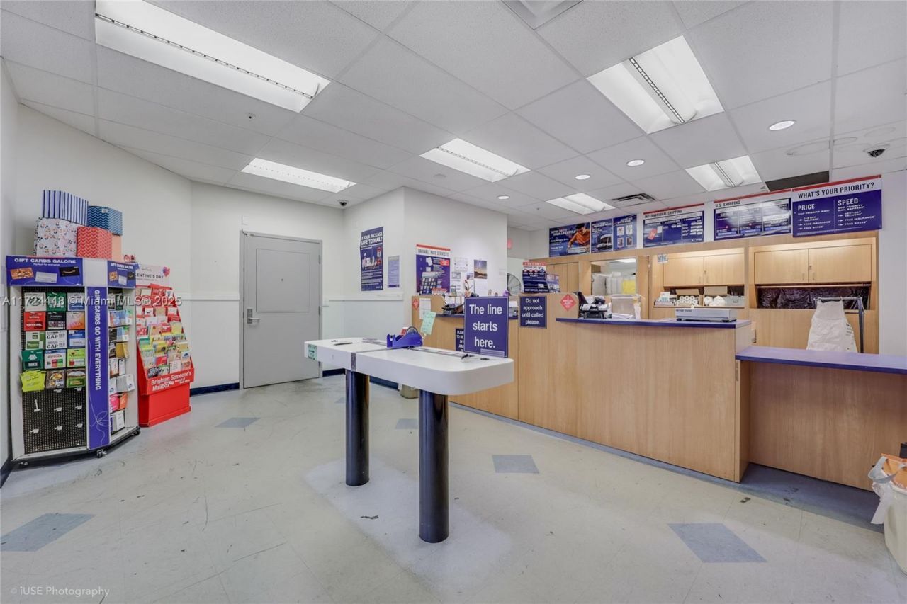 150 SE 2nd Ave, Unit 103, Miami, FL 33131 Photo