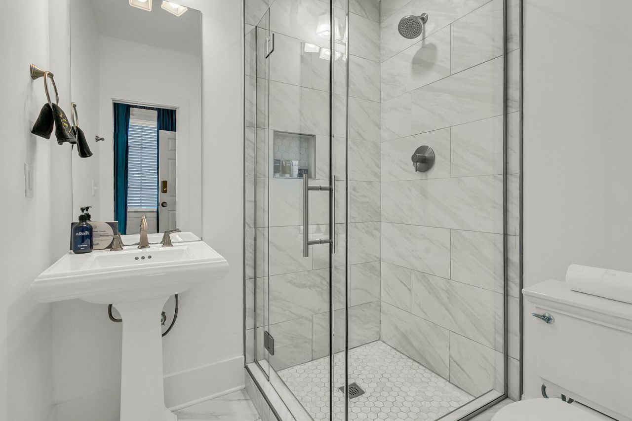 184 Ashley Avenue Photo 25