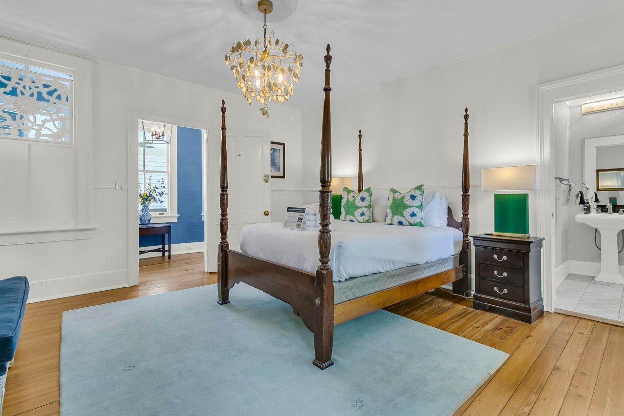 184 Ashley Avenue Photo 55