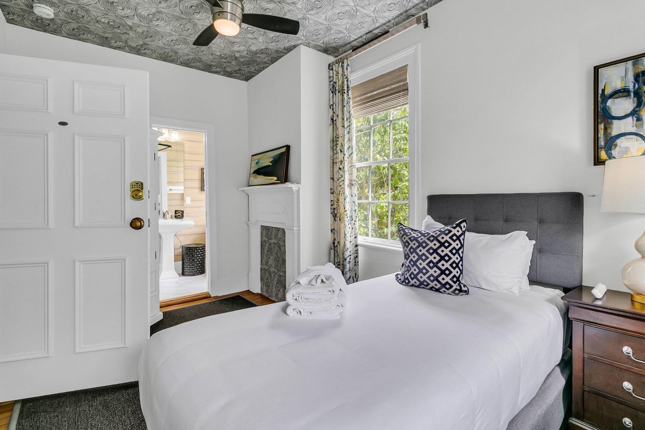 184 Ashley Avenue Photo 64