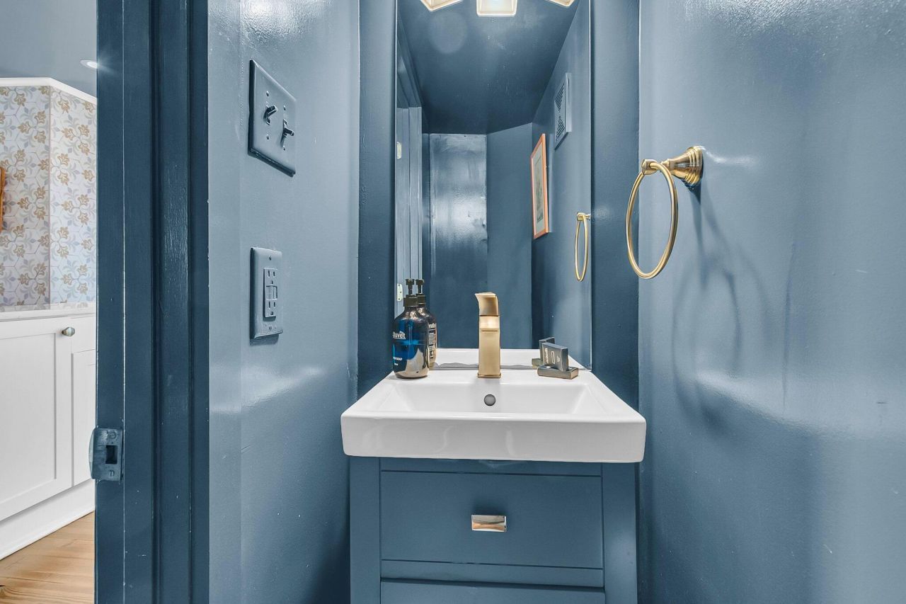 184 Ashley Avenue Photo 65