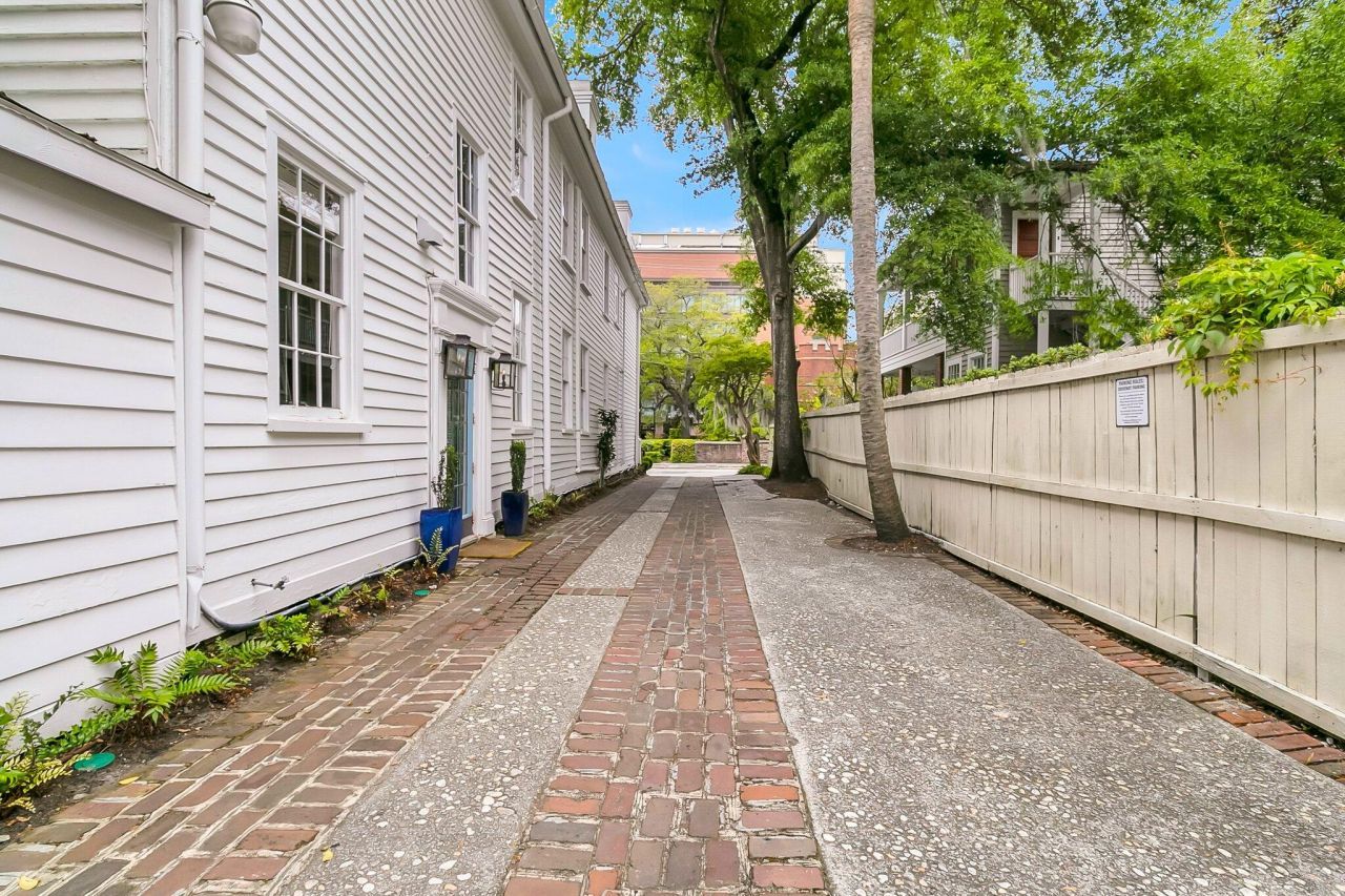 184 Ashley Avenue Photo 96