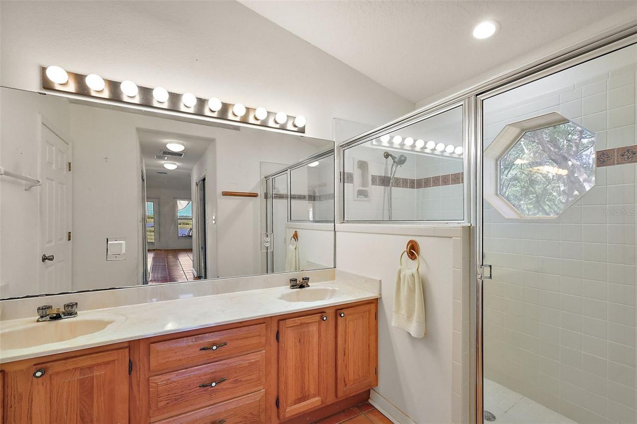 27011 SE Highway 42, Umatilla, FL 32784 Photo