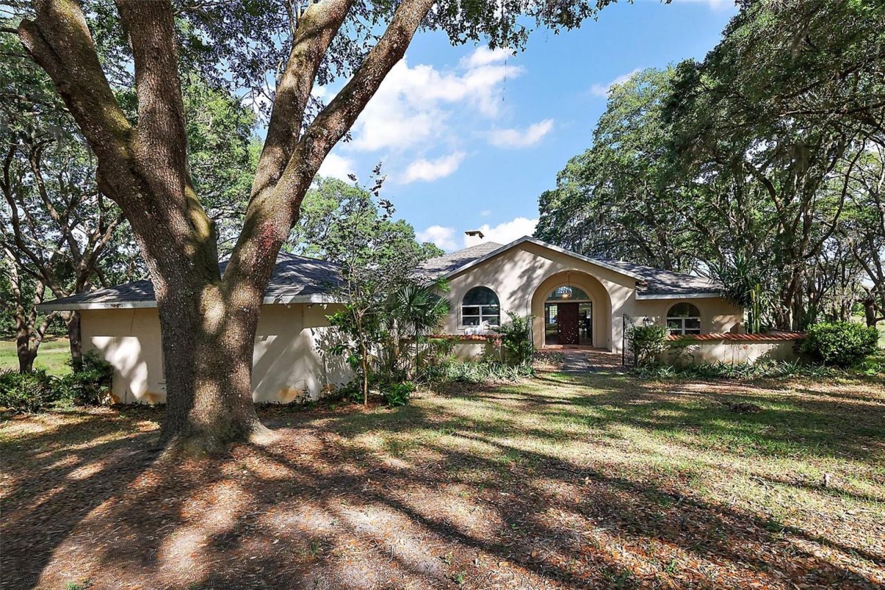 27011 SE Highway 42, Umatilla, FL 32784 Photo