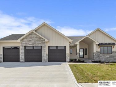 5403 N 196th Street, Elkhorn, NE 68022