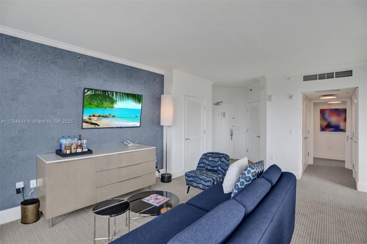 4401 Collins Ave, Unit 814, Miami Beach, FL 33140 Photo