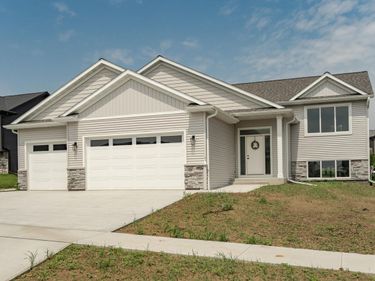 1812 Brandt Drive NE, Byron, MN 55920