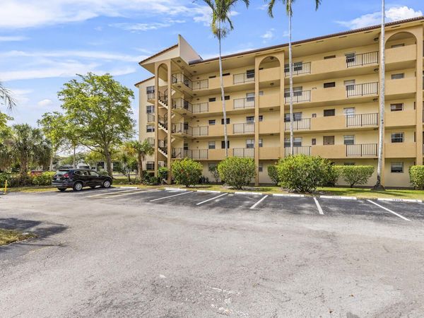 3905 N Nob Hill Road, Unit 300, Sunrise, FL 33351
