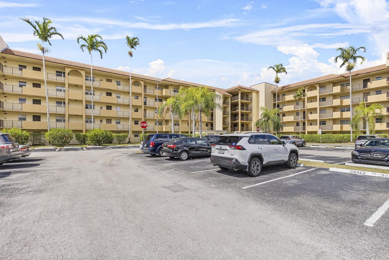 3905 N Nob Hill Road, Unit 300, Sunrise, FL 33351 Photo