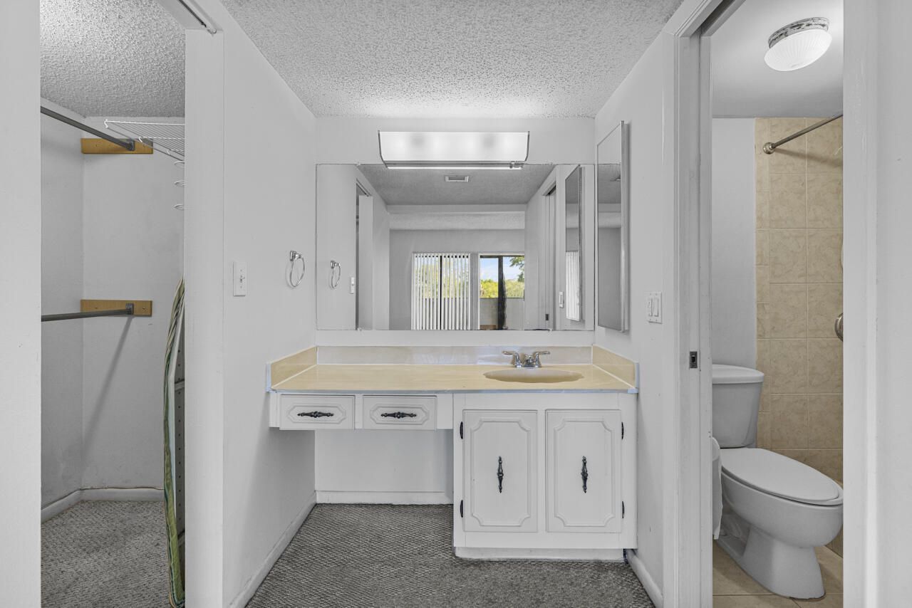 3905 N Nob Hill Road, Unit 300, Sunrise, FL 33351 Photo