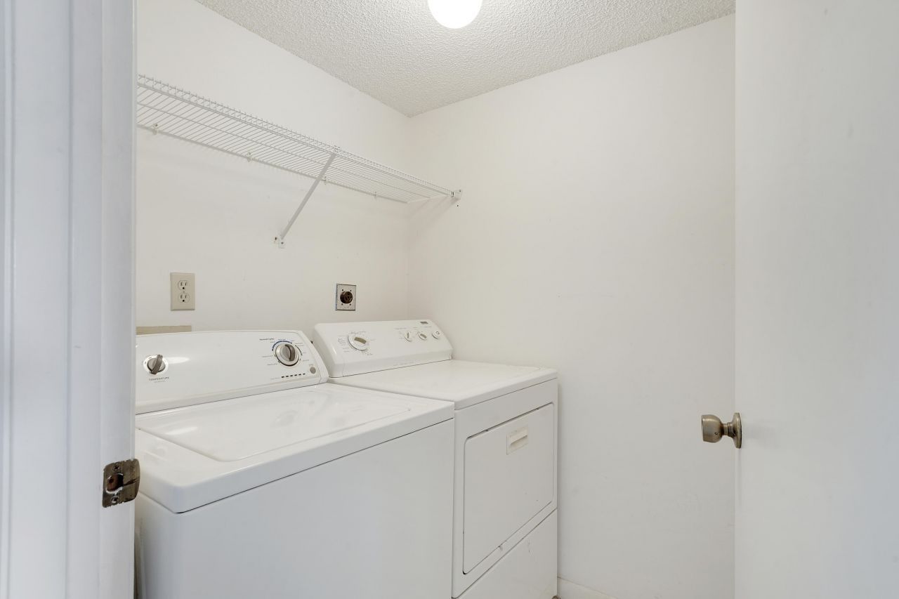 6698 10th Avenue N, Unit 205, Lake Worth, FL 33467 Photo