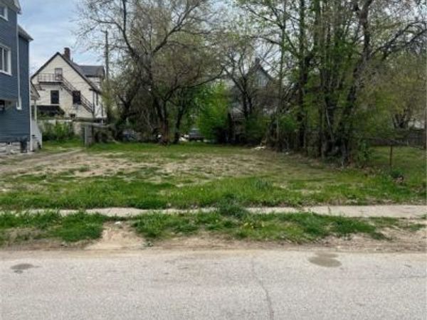 10213 Hampden Avenue, Cleveland, OH 44108