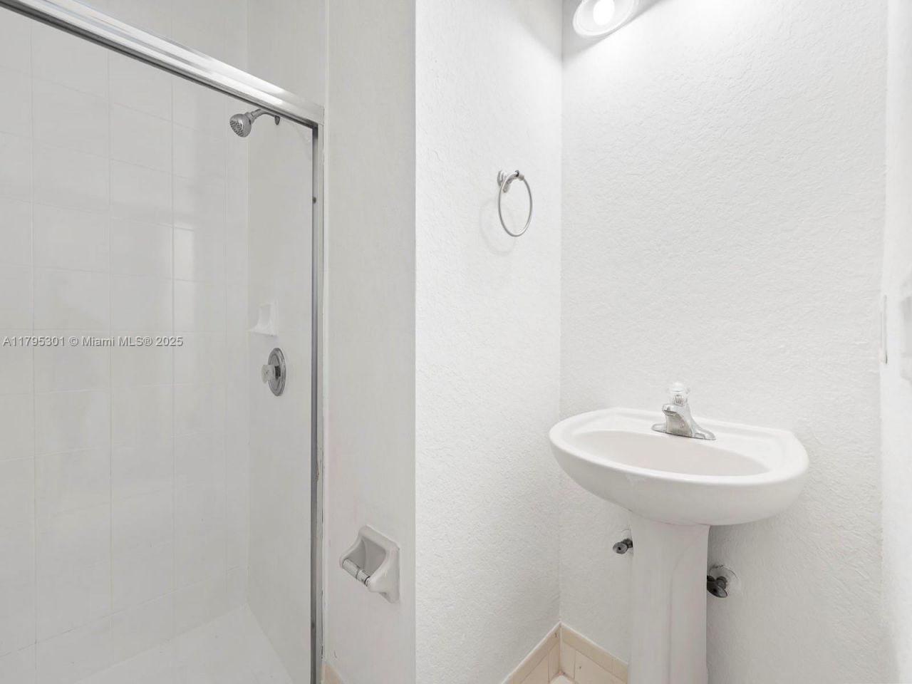 1416 SE 26th Ave, Homestead, FL 33035 Photo