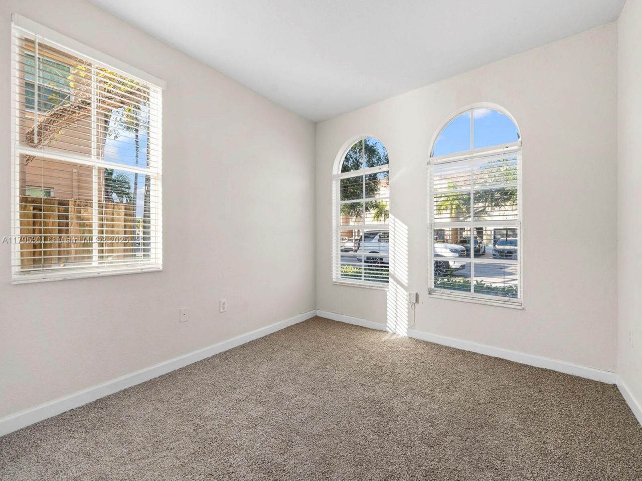 1416 SE 26th Ave, Homestead, FL 33035 Photo