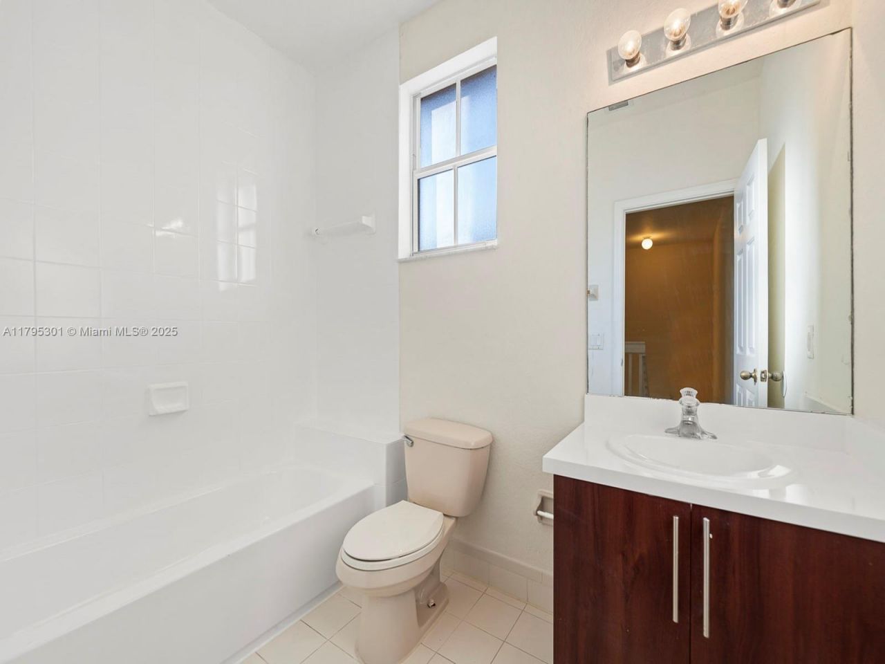 1416 SE 26th Ave, Homestead, FL 33035 Photo