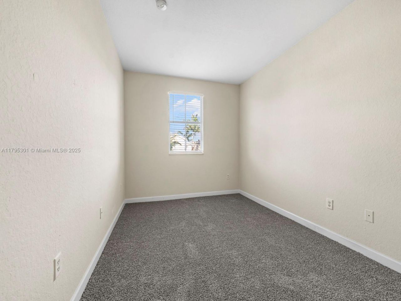 1416 SE 26th Ave, Homestead, FL 33035 Photo