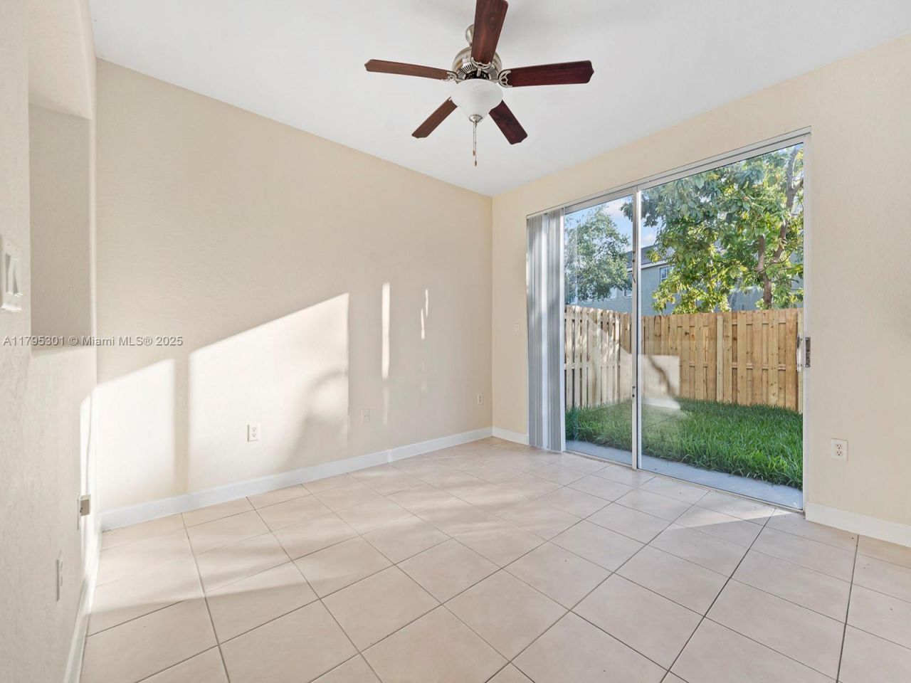 1416 SE 26th Ave, Homestead, FL 33035 Photo