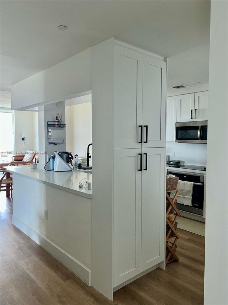 2101 Brickell Ave, Unit 3208, Miami, FL 33129 Photo