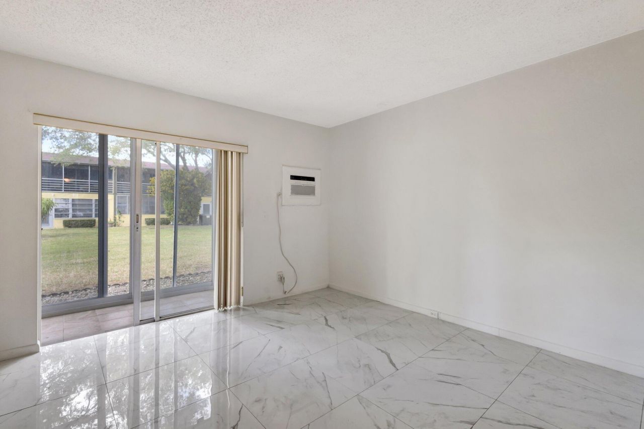 144 Sussex H, West Palm Beach, FL 33417 Photo