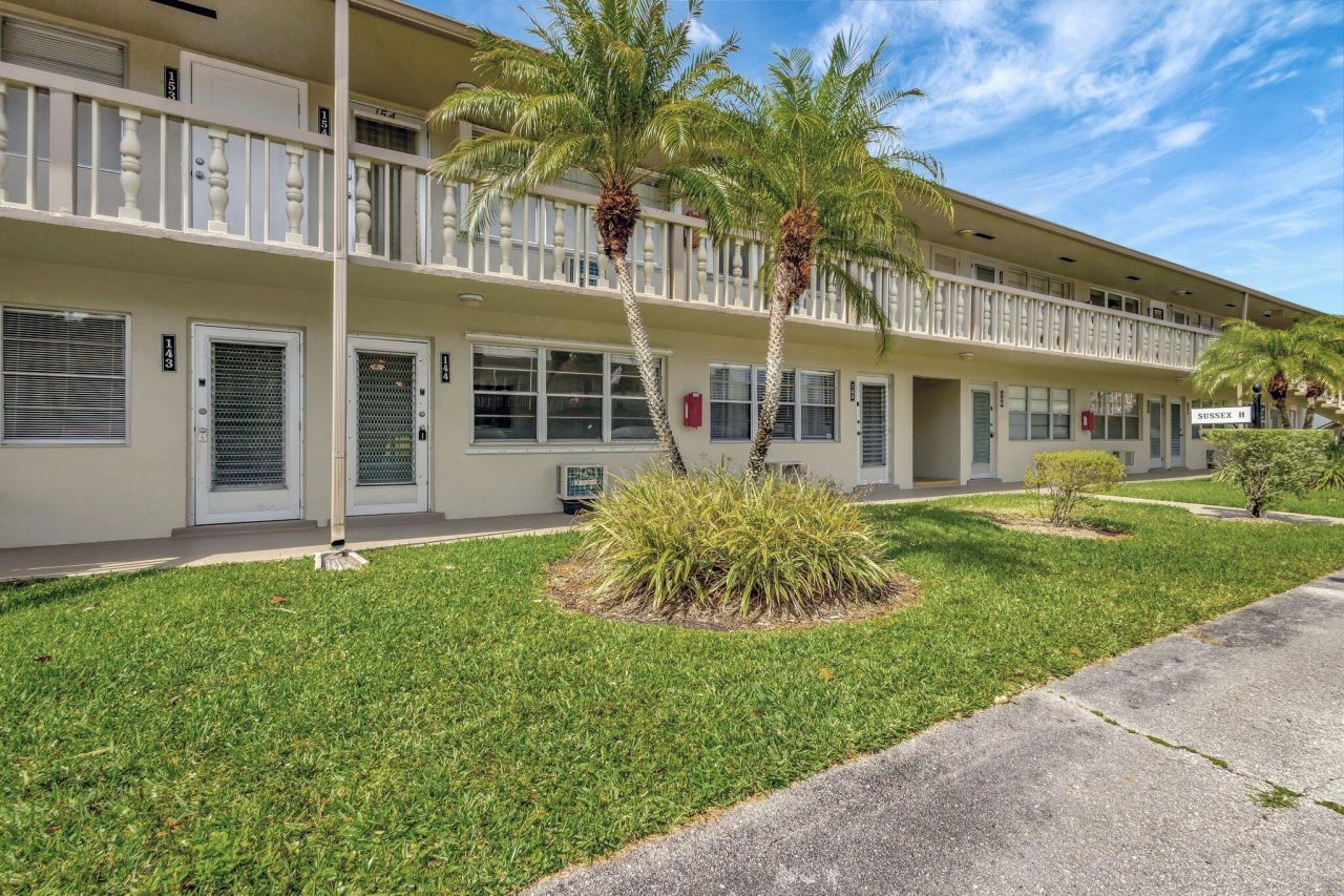 144 Sussex H, West Palm Beach, FL 33417 Photo