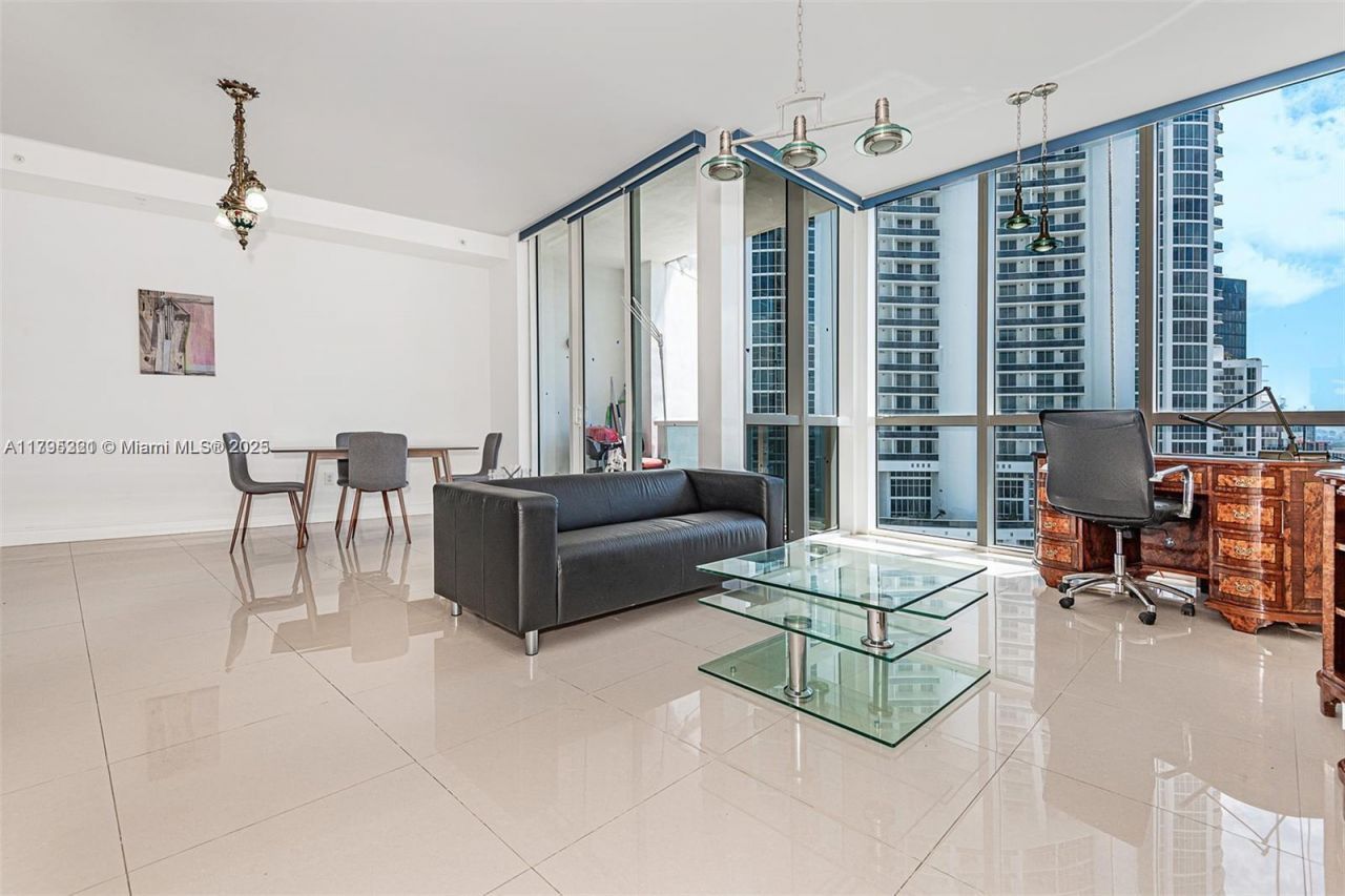 18201 Collins Ave, Unit 3405, Sunny Isles Beach, FL 33160 Photo