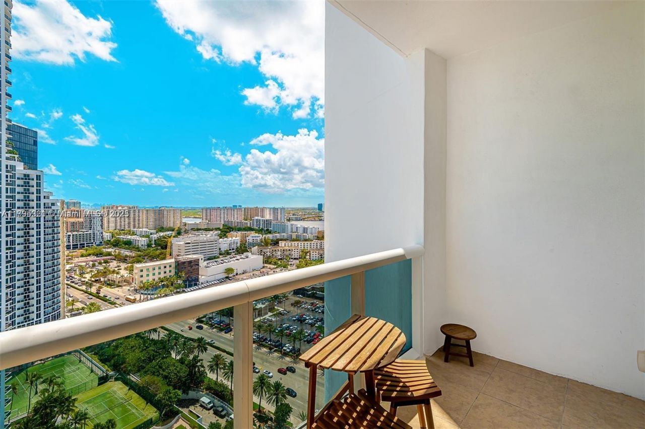 18201 Collins Ave, Unit 3405, Sunny Isles Beach, FL 33160 Photo
