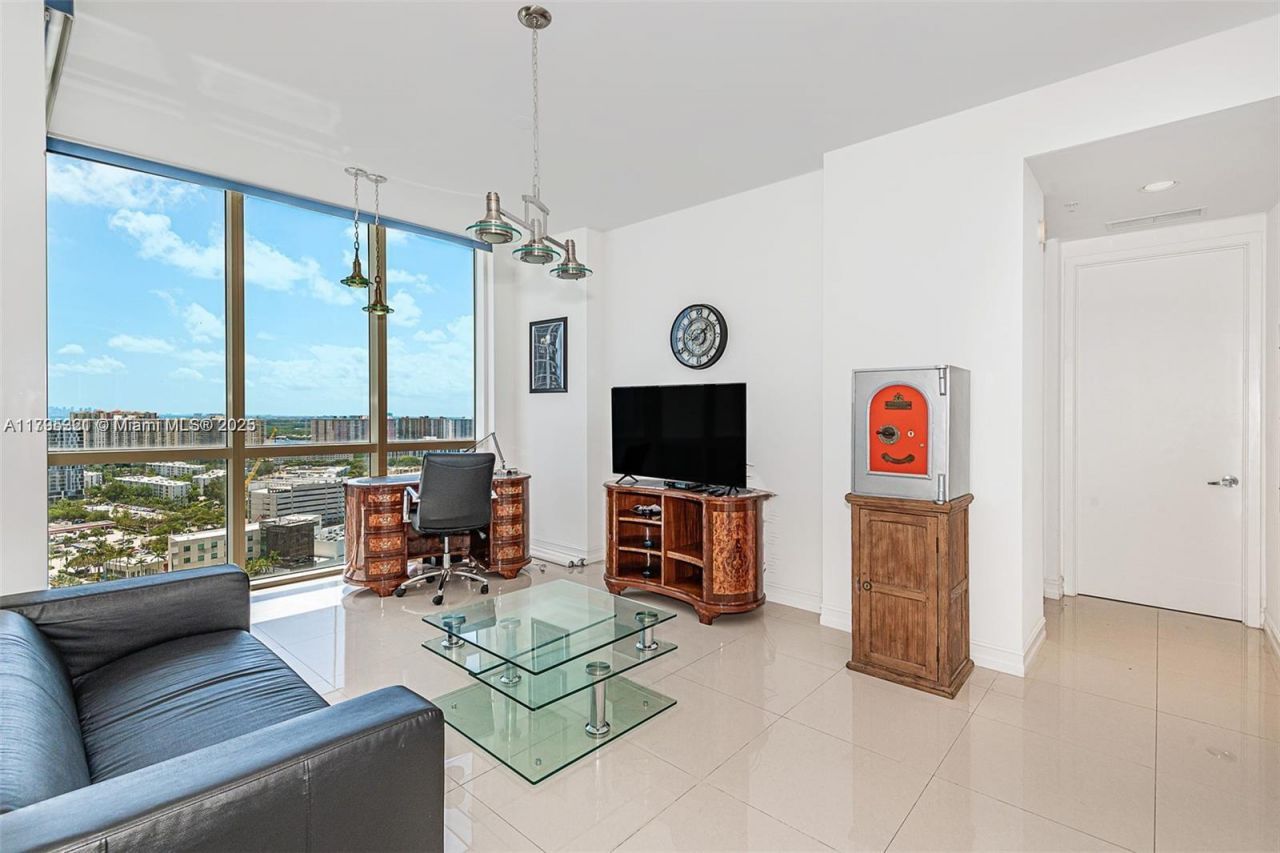 18201 Collins Ave, Unit 3405, Sunny Isles Beach, FL 33160 Photo
