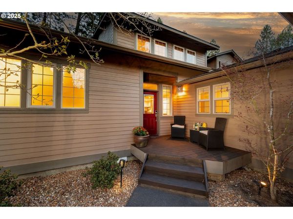 60486 SEVENTH MOUNTAIN DR, Bend, OR 97702