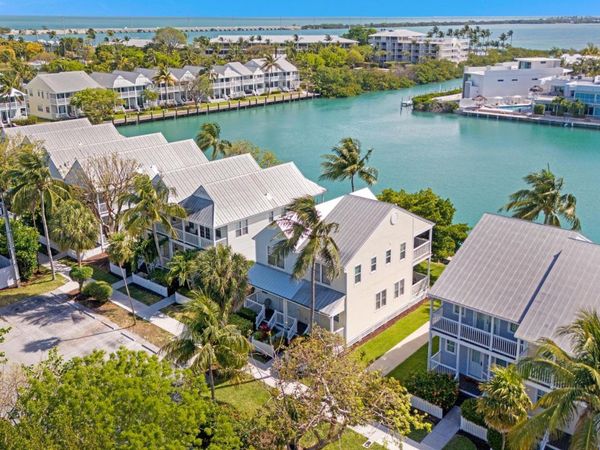 7051 Harbor Village Drive, Duck Key, FL 33050