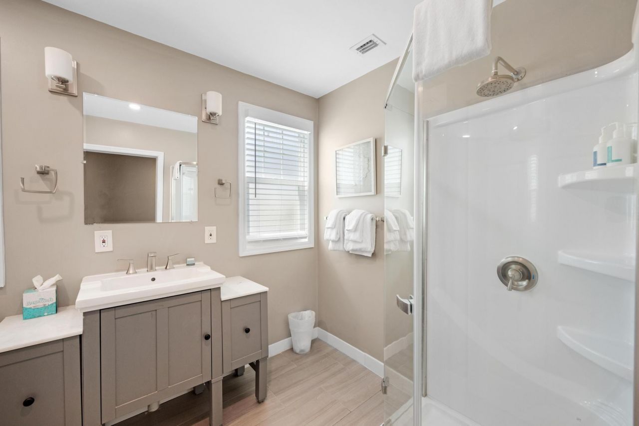 7051 Harbor Village Drive, Duck Key, FL 33050 Photo