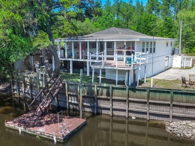 8487 Parkers Ferry Road, Adams Run, SC 29426