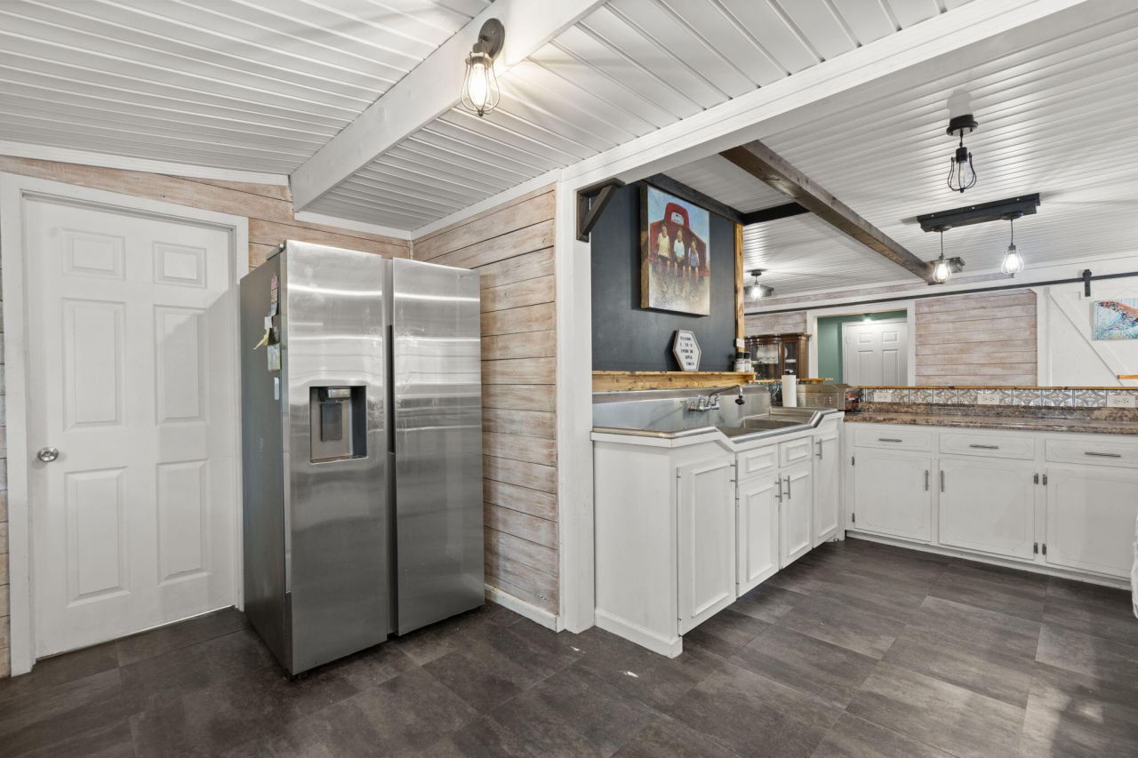 8487 Parkers Ferry Road Photo 14