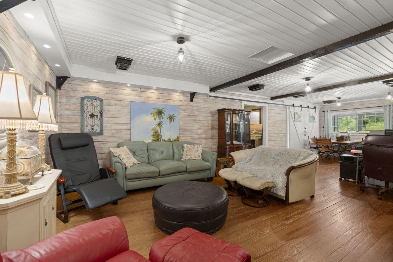 8487 Parkers Ferry Road Photo 27