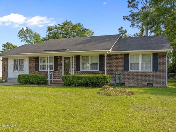 914 Harrell Drive, Morehead City, NC 28557