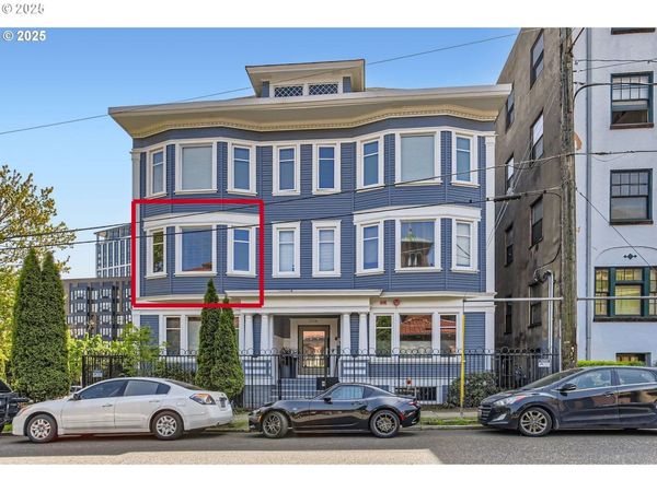 1714 NW COUCH ST, Unit 7, Portland, OR 97209