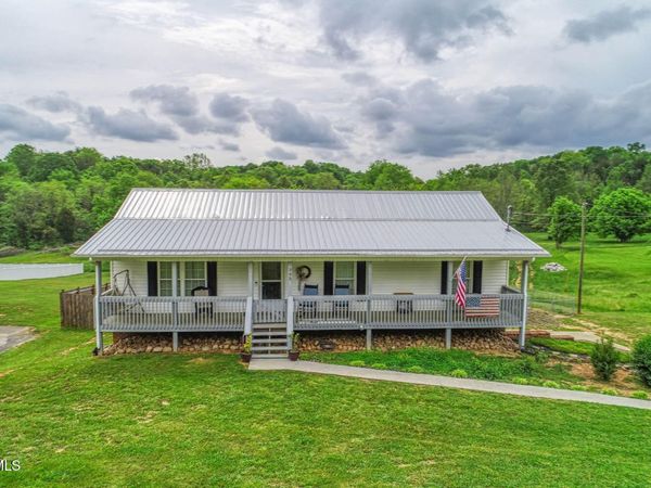 305 Old Stage Road, Rogersville, TN 37857