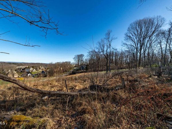 1579 Becky Drive, Johnson City, TN 37601