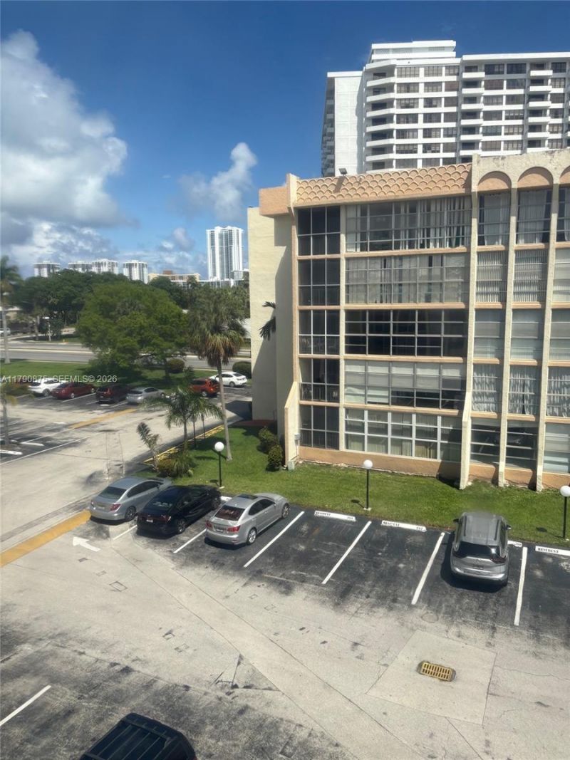 701 Three Islands Blvd, Unit 409, Hallandale Beach, FL 33009 Photo
