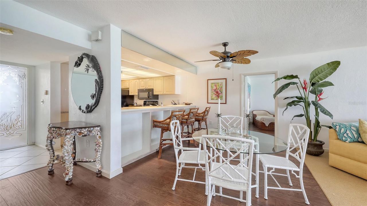 2675 Gulf Of Mexico Drive, Unit 403, Longboat Key, FL 34228 Photo
