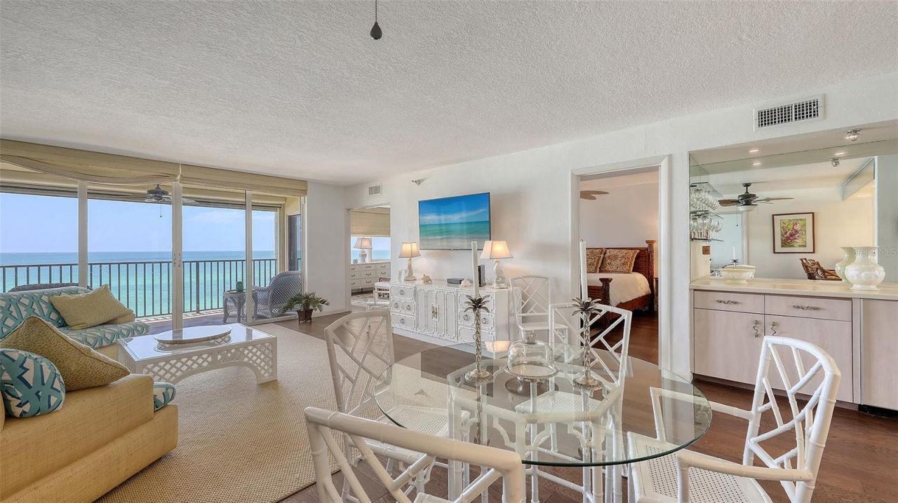 2675 Gulf Of Mexico Drive, Unit 403, Longboat Key, FL 34228 Photo