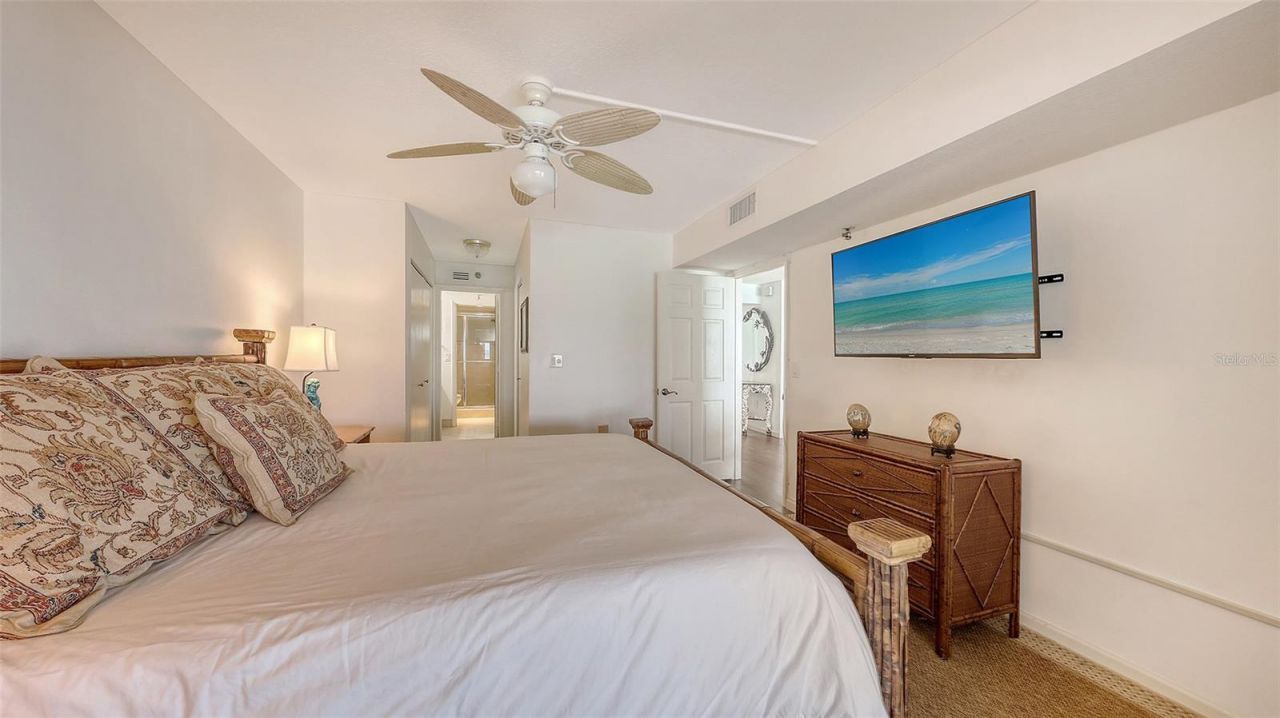 2675 Gulf Of Mexico Drive, Unit 403, Longboat Key, FL 34228 Photo