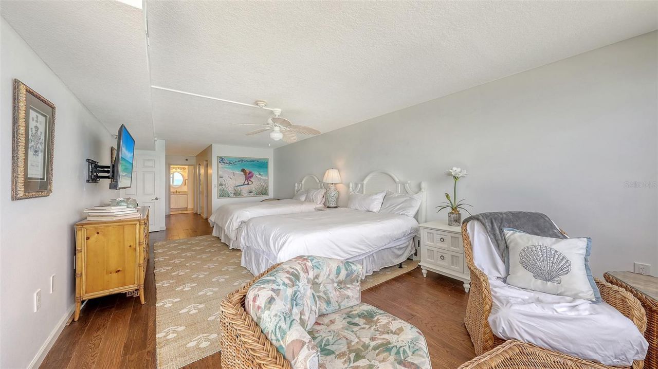 2675 Gulf Of Mexico Drive, Unit 403, Longboat Key, FL 34228 Photo