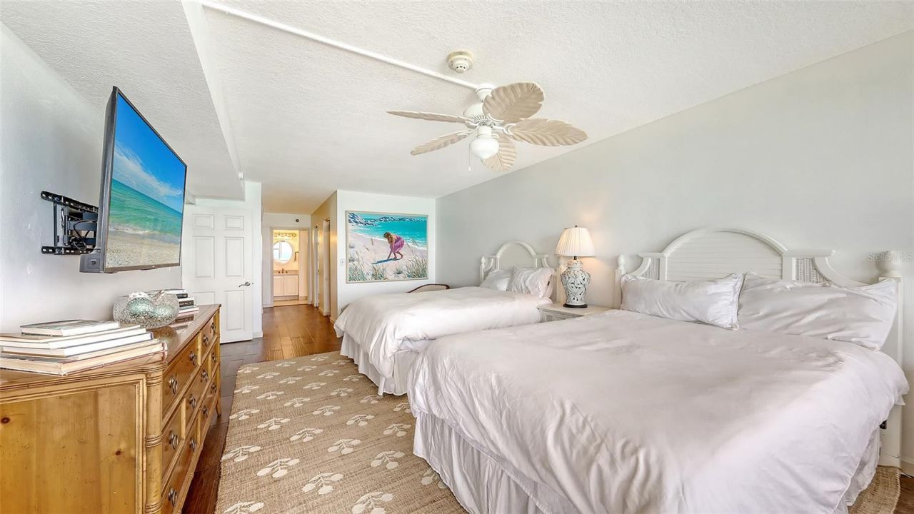 2675 Gulf Of Mexico Drive, Unit 403, Longboat Key, FL 34228 Photo