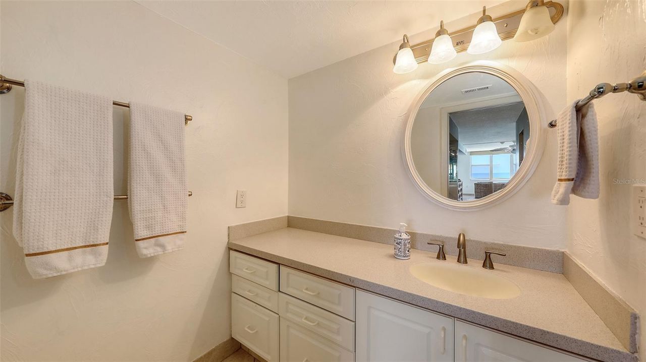 2675 Gulf Of Mexico Drive, Unit 403, Longboat Key, FL 34228 Photo